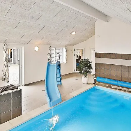 20 Person In Hasselberg Ferienhaus