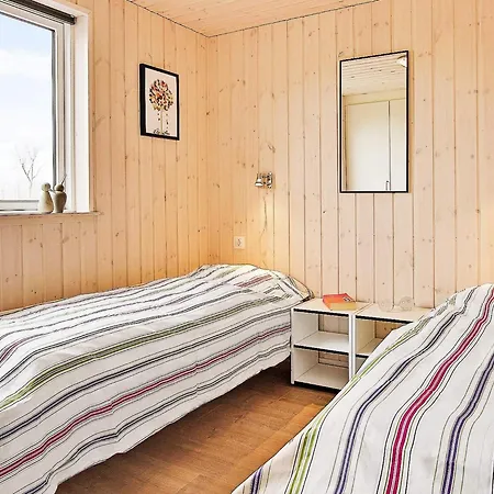 20 Person In Hasselberg Feriehus *